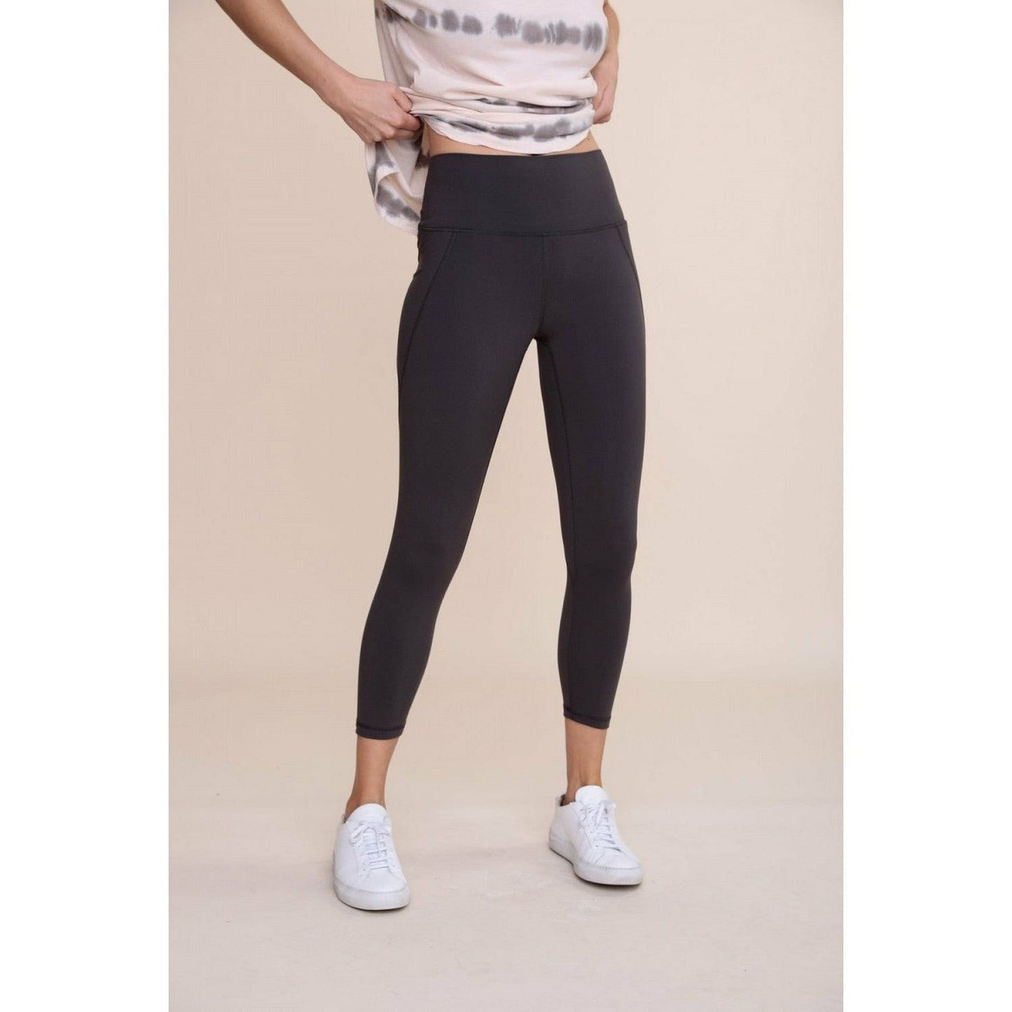 Solid High-Waist Capri Legging